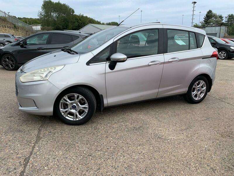 A 2012 FORD B-MAX 1.0T EcoBoost Zetec Euro 5 5dr A 2012 FORD B-MAX 1.0T EcoBoost Zetec Euro 5 5dr
