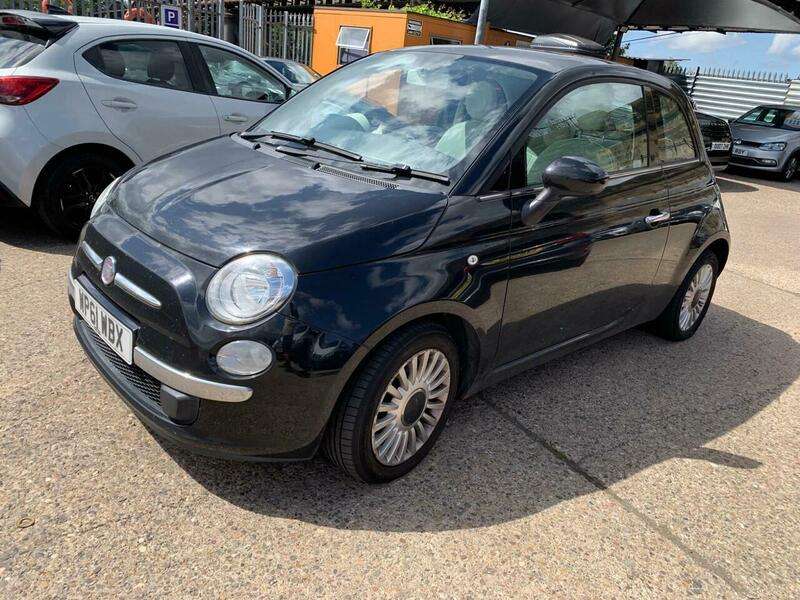 2011 FIAT 500 2011 FIAT 500