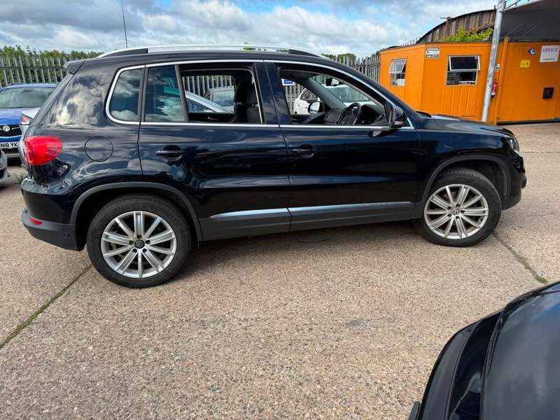 2016 VOLKSWAGEN TIGUAN 2016 VOLKSWAGEN TIGUAN