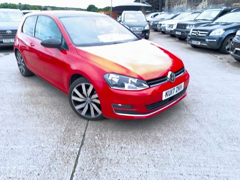 A 2017 VOLKSWAGEN GOLF GT EDITION TDI BLUEMOTION TECHNOLOGY A 2017 VOLKSWAGEN GOLF GT EDITION TDI BLUEMOTION TECHNOLOGY