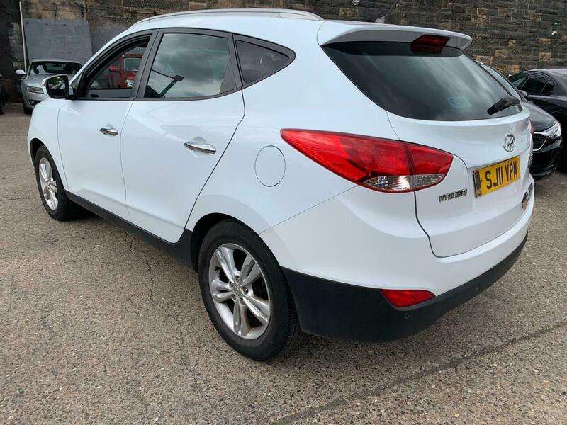 A 2011 HYUNDAI IX35 1.7 CRDi Premium Euro 5 (s/s) 5dr A 2011 HYUNDAI IX35 1.7 CRDi Premium Euro 5 (s/s) 5dr