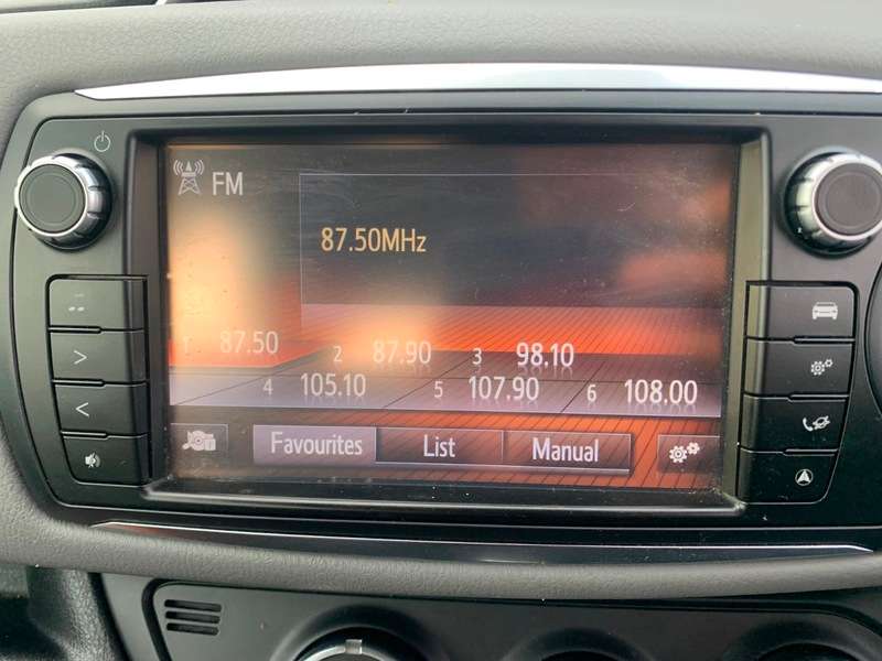 2015 TOYOTA YARIS 2015 TOYOTA YARIS