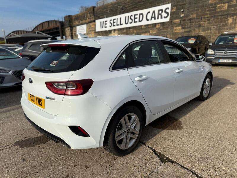 2021 KIA CEED 2021 KIA CEED