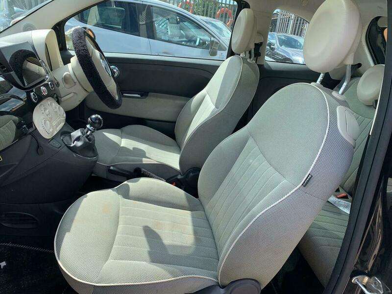 2011 FIAT 500 2011 FIAT 500