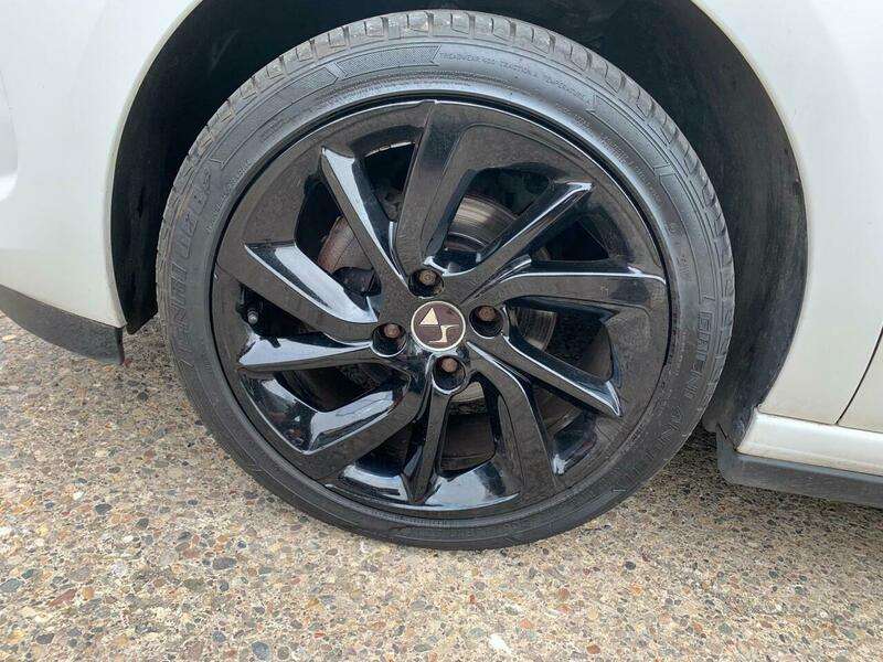 2016 DS AUTOMOBILES 3 2016 DS AUTOMOBILES 3