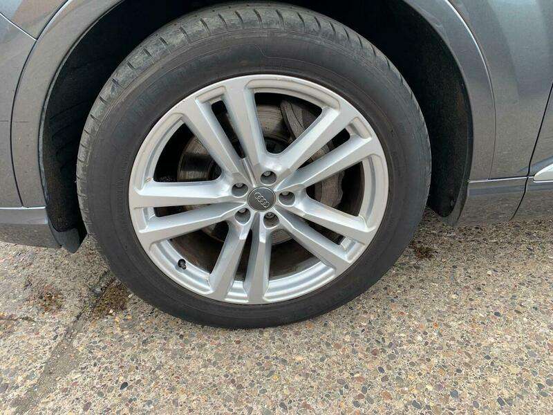 2017 AUDI Q7 2017 AUDI Q7