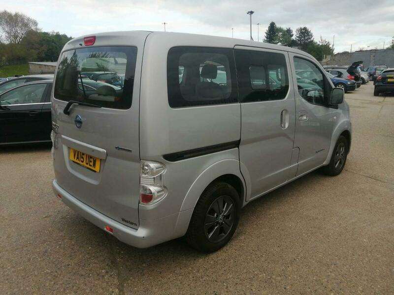 2015 NISSAN NV200 2015 NISSAN NV200