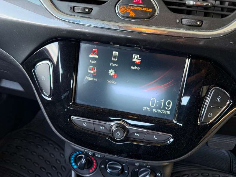A 2018 VAUXHALL CORSA DESIGN A 2018 VAUXHALL CORSA DESIGN