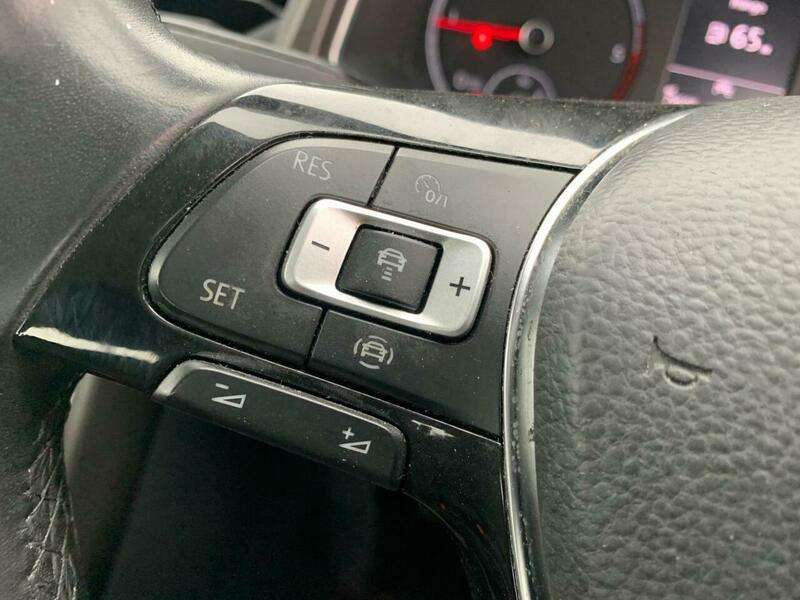 2019 VOLKSWAGEN T-ROC 2019 VOLKSWAGEN T-ROC