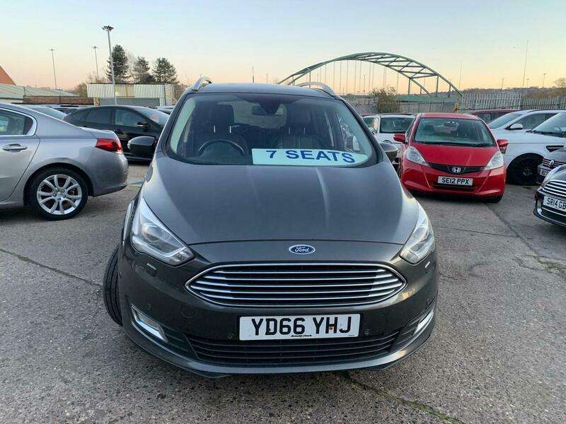 A 2016 FORD GRAND C-MAX 2.0 TDCi Titanium X Euro 6 (s/s) 5dr A 2016 FORD GRAND C-MAX 2.0 TDCi Titanium X Euro 6 (s/s) 5dr