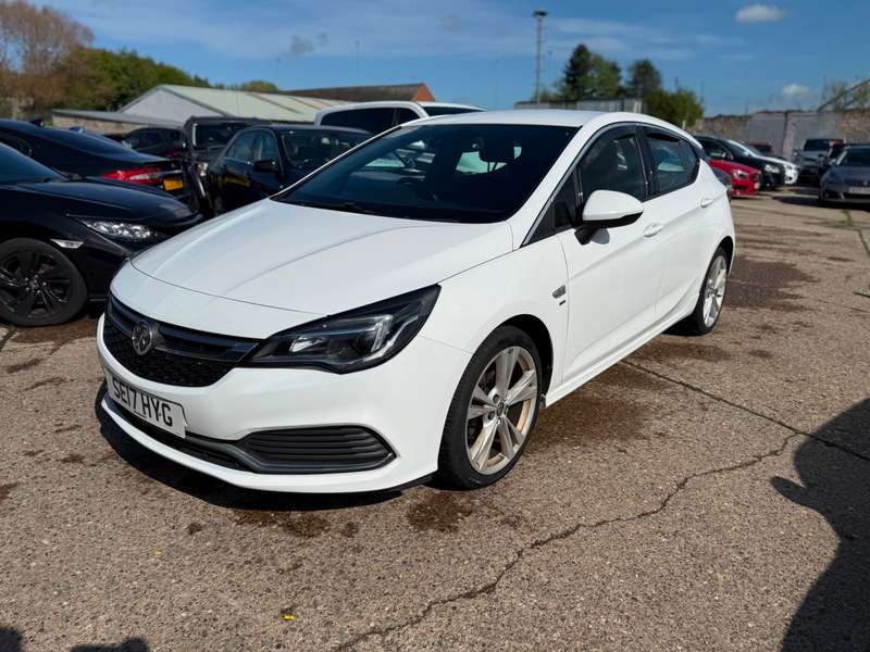A 2017 VAUXHALL ASTRA SRI VX-LINE NAV A 2017 VAUXHALL ASTRA SRI VX-LINE NAV