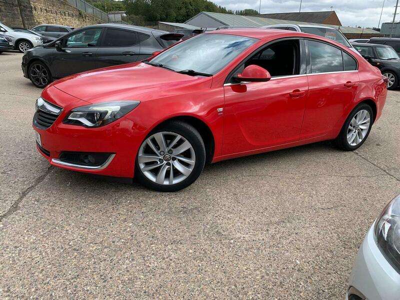 A 2017 VAUXHALL INSIGNIA 1.6 CDTi SRi Nav Euro 6 (s/s) 5dr A 2017 VAUXHALL INSIGNIA 1.6 CDTi SRi Nav Euro 6 (s/s) 5dr