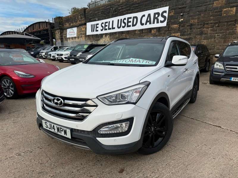 A 2014 HYUNDAI SANTA FE 2.2 CRDi Premium SE Auto 4WD Euro 5 5dr (7 seat) A 2014 HYUNDAI SANTA FE 2.2 CRDi Premium SE Auto 4WD Euro 5 5dr (7 seat)