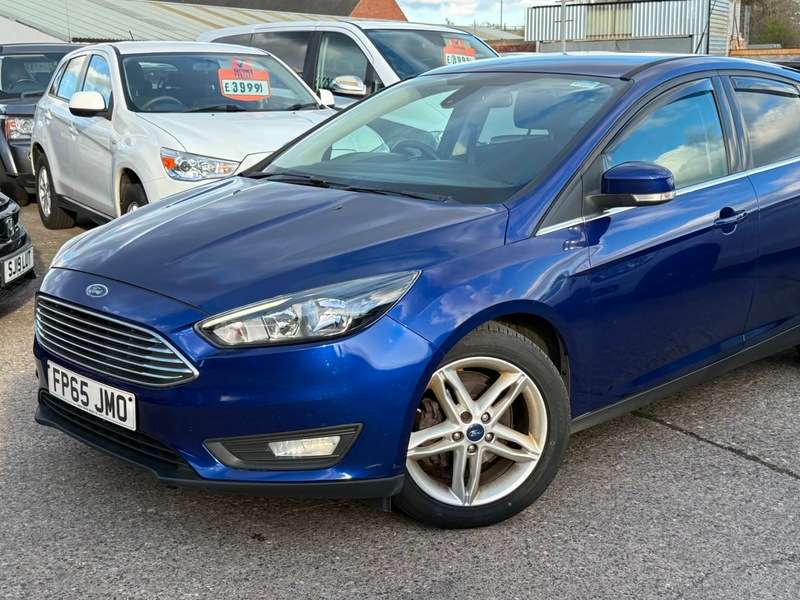 A 2015 FORD FOCUS ZETEC TDCI A 2015 FORD FOCUS ZETEC TDCI