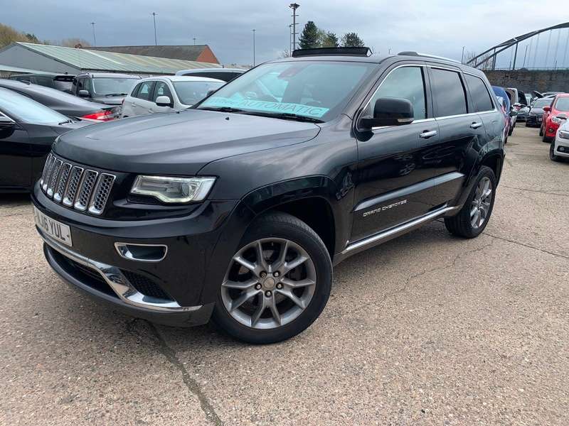 A 2016 JEEP GRAND CHEROKEE V6 CRD SUMMIT A 2016 JEEP GRAND CHEROKEE V6 CRD SUMMIT