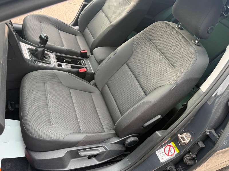 2019 VOLKSWAGEN GOLF 2019 VOLKSWAGEN GOLF