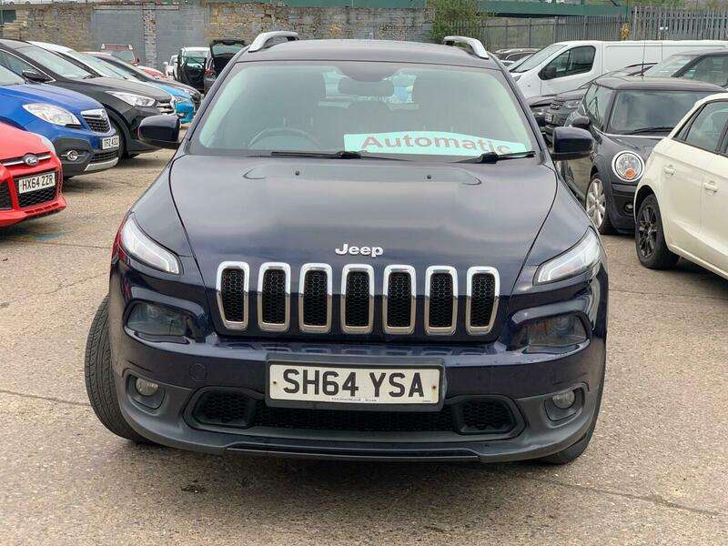 A 2014 JEEP CHEROKEE 2.0 CRD Longitude Plus Auto 4WD Euro 5 (s/s) 5dr A 2014 JEEP CHEROKEE 2.0 CRD Longitude Plus Auto 4WD Euro 5 (s/s) 5dr