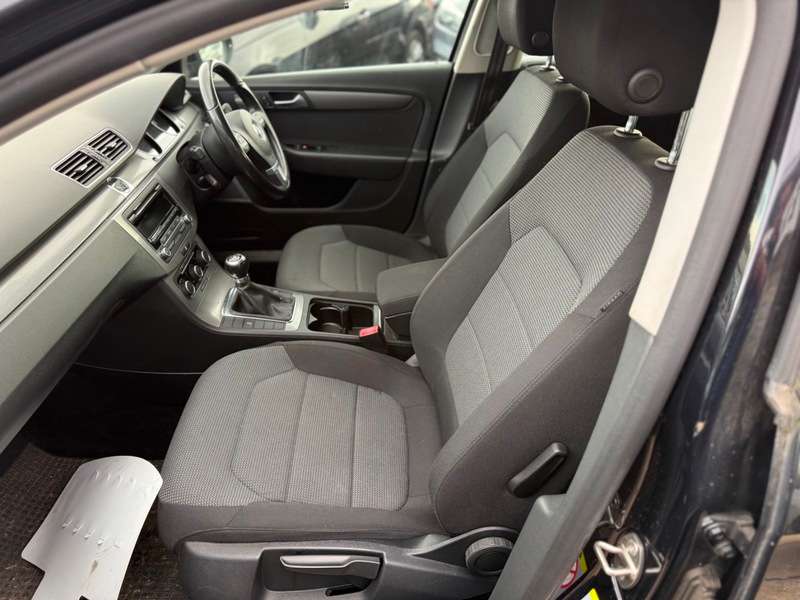 2012 VOLKSWAGEN PASSAT 2012 VOLKSWAGEN PASSAT