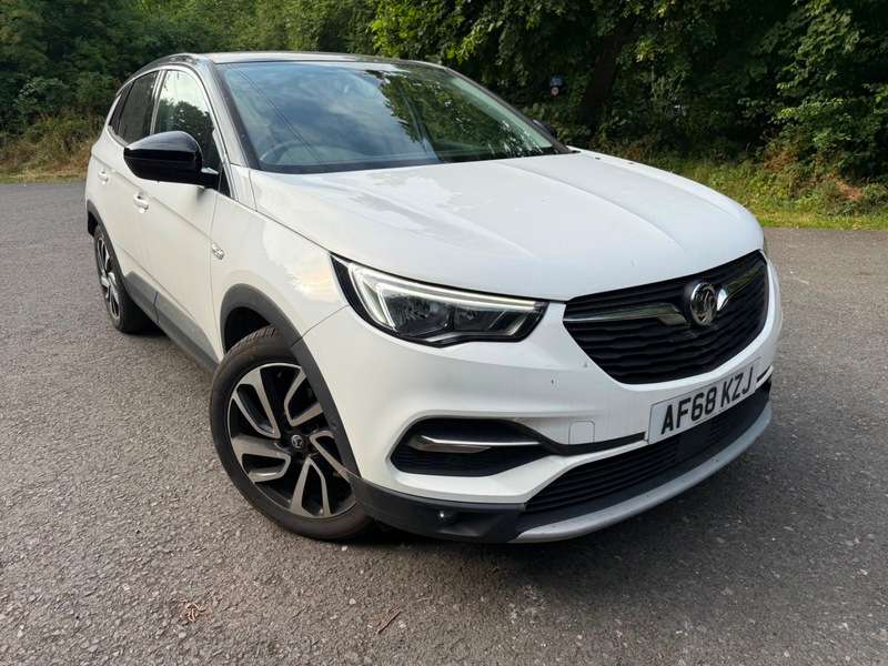 A 2018 VAUXHALL GRANDLAND X ELITE NAV S/S A 2018 VAUXHALL GRANDLAND X ELITE NAV S/S