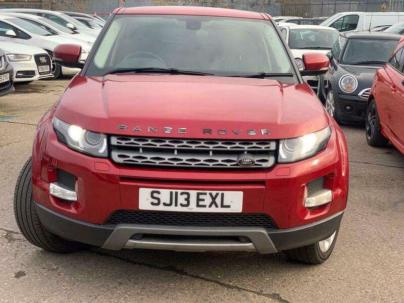 A 2013 LAND ROVER RANGE ROVER EVOQUE 2.2 SD4 Pure 4WD Euro 5 (s/s) 5dr A 2013 LAND ROVER RANGE ROVER EVOQUE 2.2 SD4 Pure 4WD Euro 5 (s/s) 5dr
