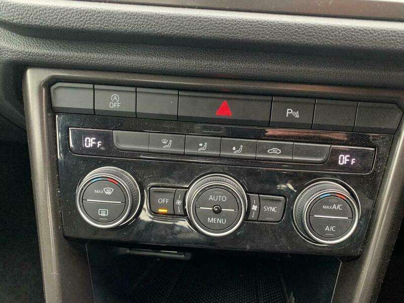 2019 VOLKSWAGEN T-ROC 2019 VOLKSWAGEN T-ROC