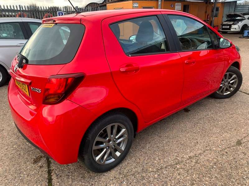 2015 TOYOTA YARIS 2015 TOYOTA YARIS