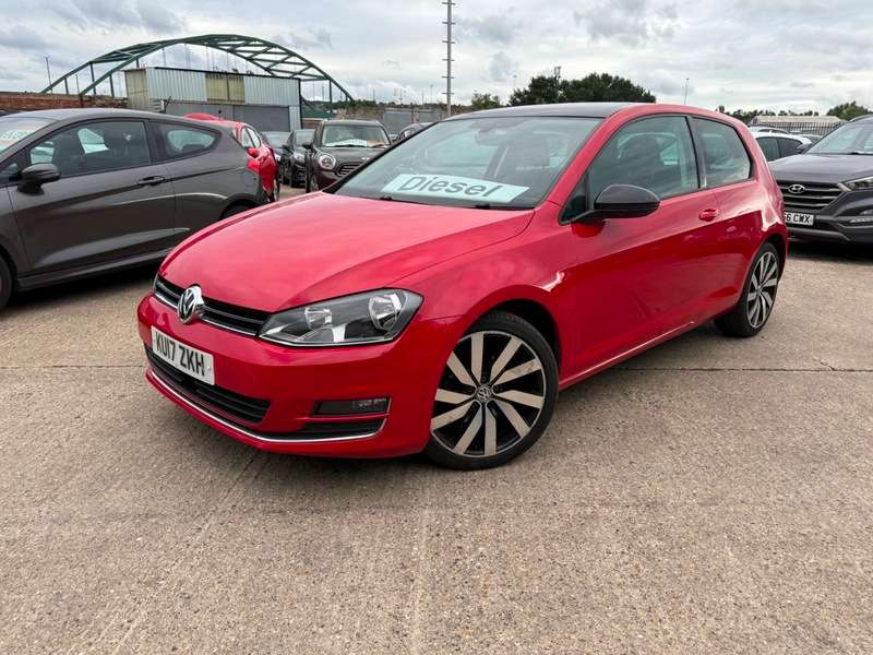 A 2017 VOLKSWAGEN GOLF GT EDITION TDI BLUEMOTION TECHNOLOGY A 2017 VOLKSWAGEN GOLF GT EDITION TDI BLUEMOTION TECHNOLOGY
