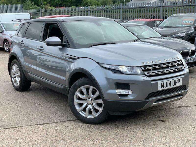 A 2014 LAND ROVER RANGE ROVER EVOQUE 2.2 SD4 Pure Tech 4WD Euro 5 (s/s) 5dr A 2014 LAND ROVER RANGE ROVER EVOQUE 2.2 SD4 Pure Tech 4WD Euro 5 (s/s) 5dr