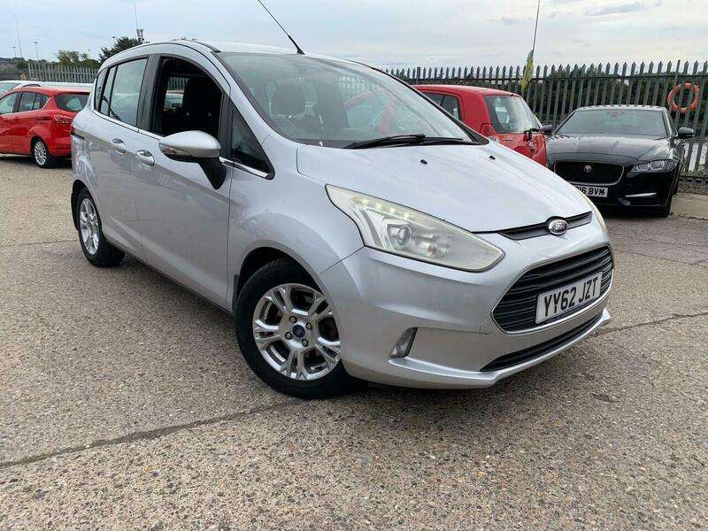 A 2012 FORD B-MAX 1.0T EcoBoost Zetec Euro 5 5dr A 2012 FORD B-MAX 1.0T EcoBoost Zetec Euro 5 5dr