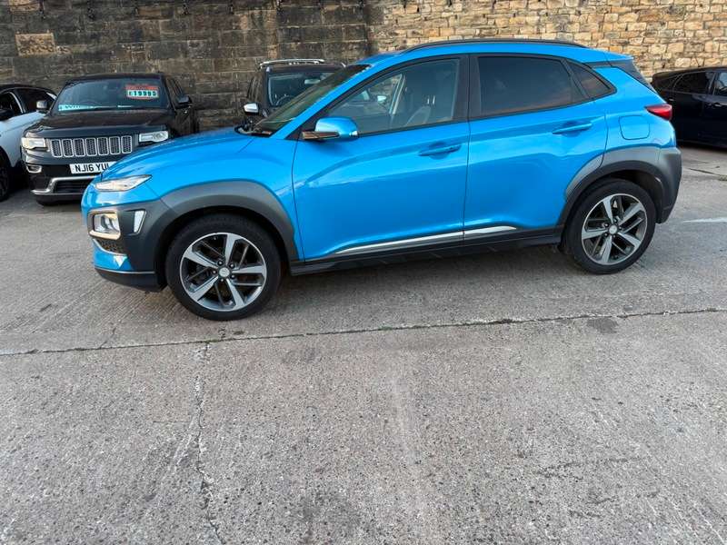 A 2019 HYUNDAI KONA 1.0 T-GDi Premium Euro 6 (s/s) 5dr A 2019 HYUNDAI KONA 1.0 T-GDi Premium Euro 6 (s/s) 5dr