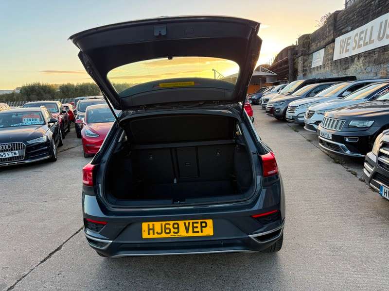 2019 VOLKSWAGEN T-ROC 2019 VOLKSWAGEN T-ROC