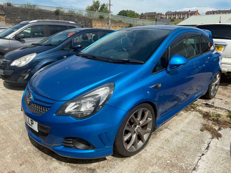 A 2011 VAUXHALL CORSA VXR BLUE EDITION A 2011 VAUXHALL CORSA VXR BLUE EDITION