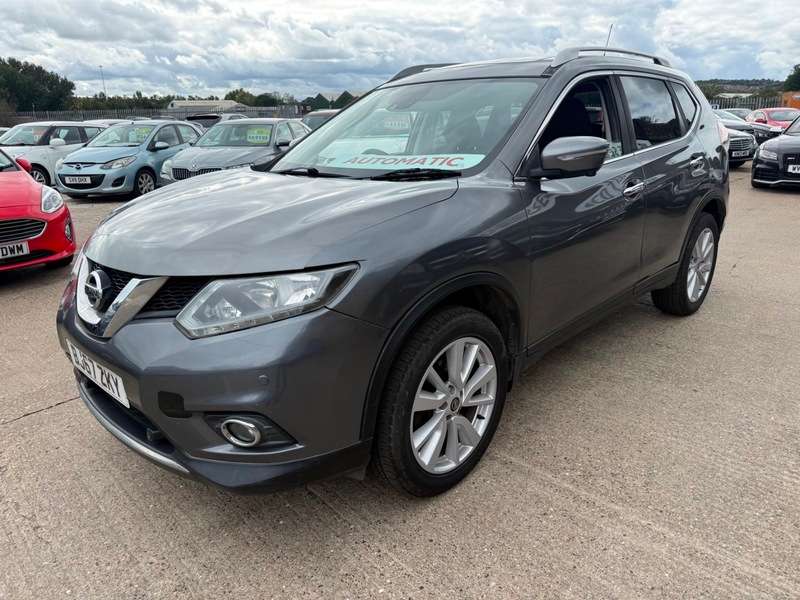 A 2017 NISSAN X-TRAIL N-VISION DCI XTRONIC 4WD A 2017 NISSAN X-TRAIL N-VISION DCI XTRONIC 4WD