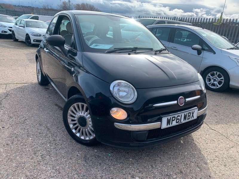 A 2011 FIAT 500 1.2 Lounge Euro 5 (s/s) 3dr A 2011 FIAT 500 1.2 Lounge Euro 5 (s/s) 3dr