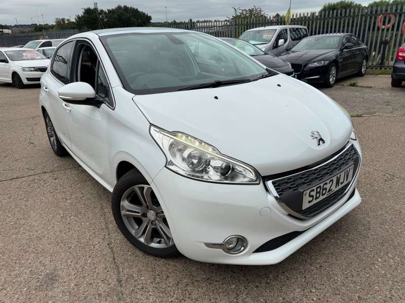 A 2013 PEUGEOT 208 HDI ALLURE A 2013 PEUGEOT 208 HDI ALLURE