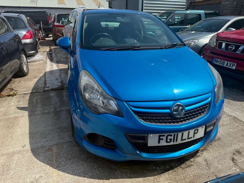 A 2011 VAUXHALL CORSA VXR BLUE EDITION A 2011 VAUXHALL CORSA VXR BLUE EDITION