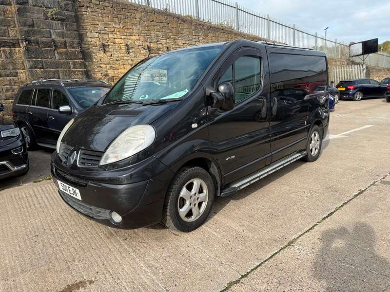 A 2011 RENAULT TRAFIC SL27 SPORT DCI S/R P/V A 2011 RENAULT TRAFIC SL27 SPORT DCI S/R P/V