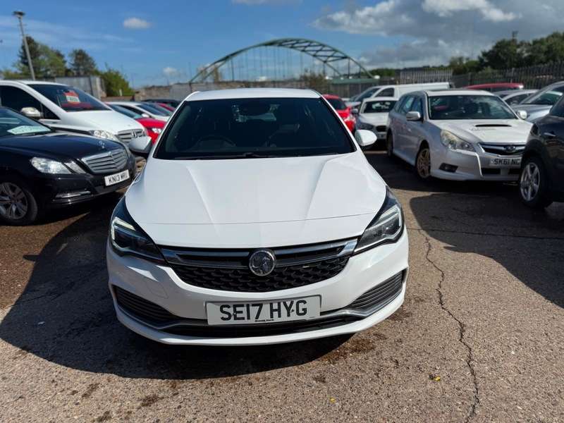 A 2017 VAUXHALL ASTRA SRI VX-LINE NAV A 2017 VAUXHALL ASTRA SRI VX-LINE NAV
