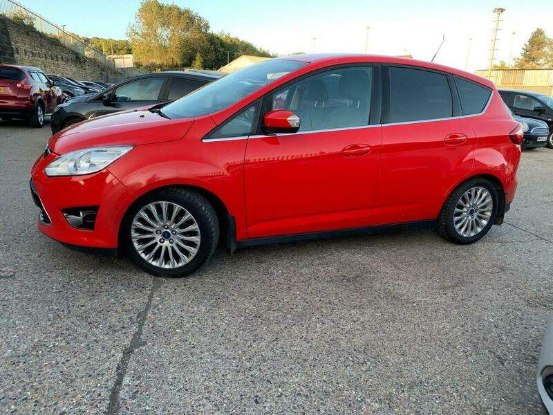 A 2014 FORD C-MAX 1.0T EcoBoost Titanium Euro 5 (s/s) 5dr A 2014 FORD C-MAX 1.0T EcoBoost Titanium Euro 5 (s/s) 5dr