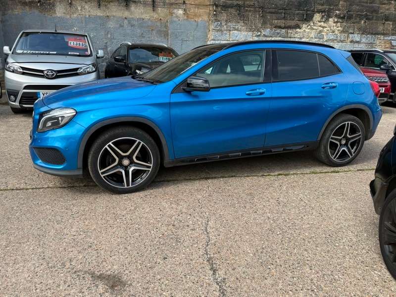 A 2016 MERCEDES-BENZ GLA CLASS GLA 220 D 4MATIC AMG LINE PREMIUM PLUS A 2016 MERCEDES-BENZ GLA CLASS GLA 220 D 4MATIC AMG LINE PREMIUM PLUS