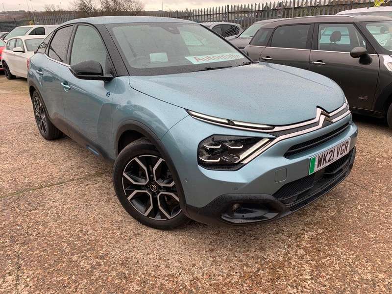 A 2021 CITROEN C4 SHINE PLUS A 2021 CITROEN C4 SHINE PLUS