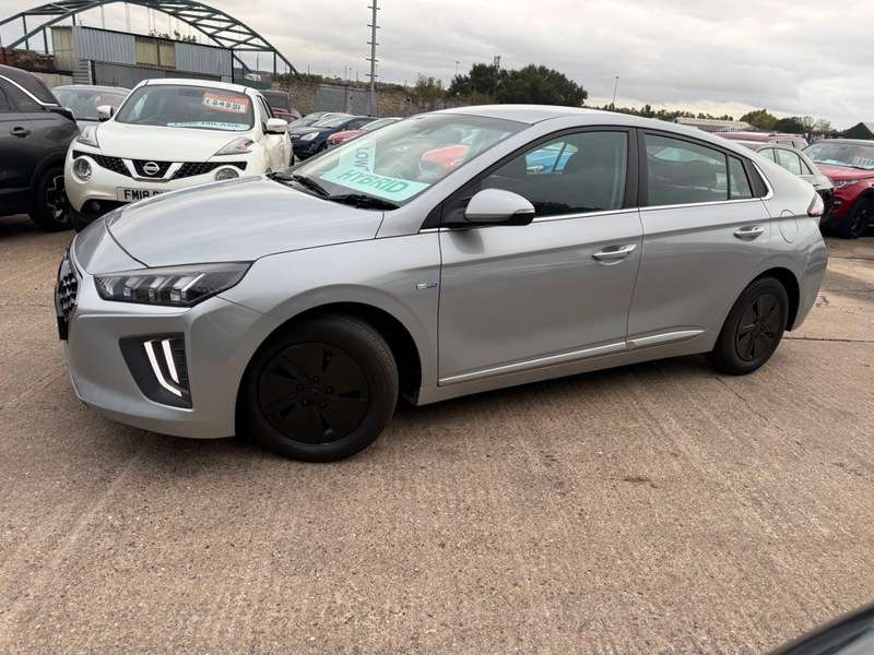 A 2021 HYUNDAI IONIQ PREMIUM A 2021 HYUNDAI IONIQ PREMIUM