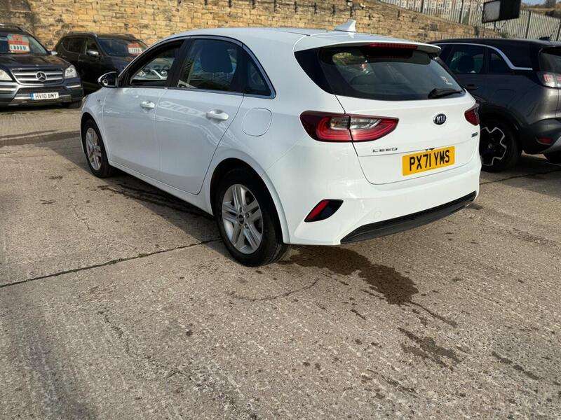 2021 KIA CEED 2021 KIA CEED