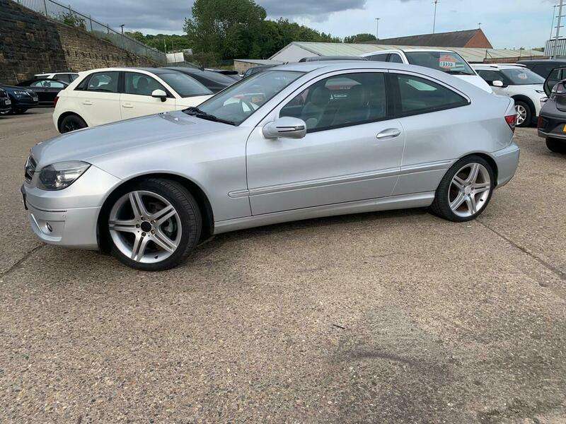 A 2010 MERCEDES-BENZ CAPTIVA 1.8 CLC180K Sport Coupe Euro 4 3dr A 2010 MERCEDES-BENZ CAPTIVA 1.8 CLC180K Sport Coupe Euro 4 3dr