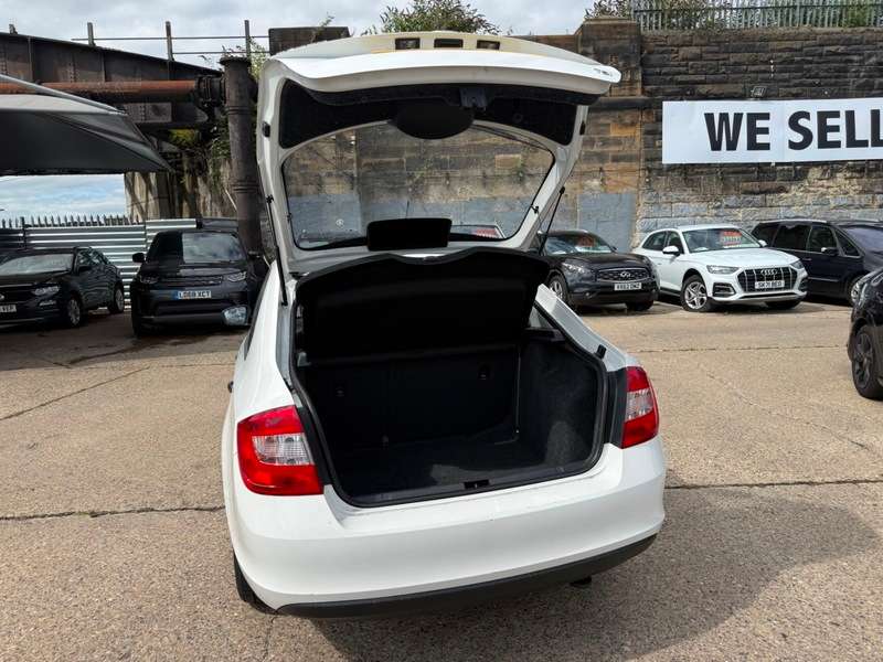2013 SKODA RAPID 2013 SKODA RAPID
