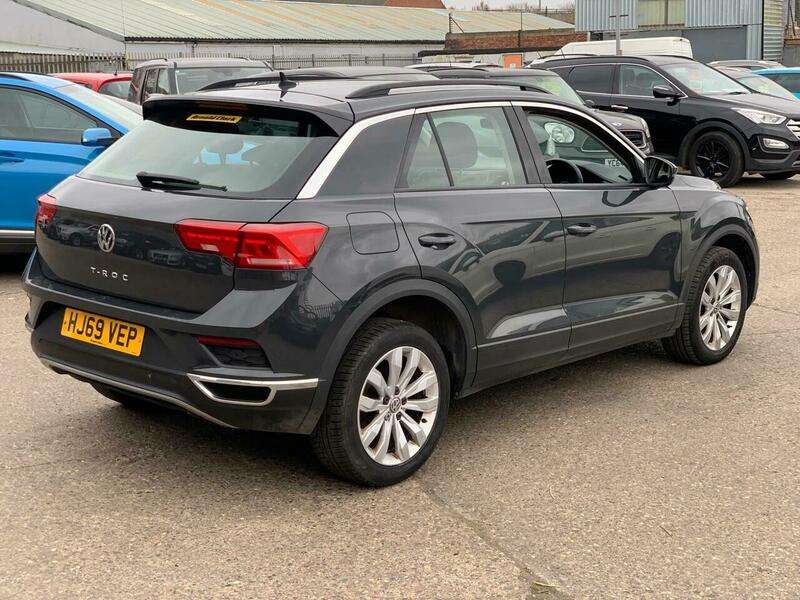 2019 VOLKSWAGEN T-ROC 2019 VOLKSWAGEN T-ROC