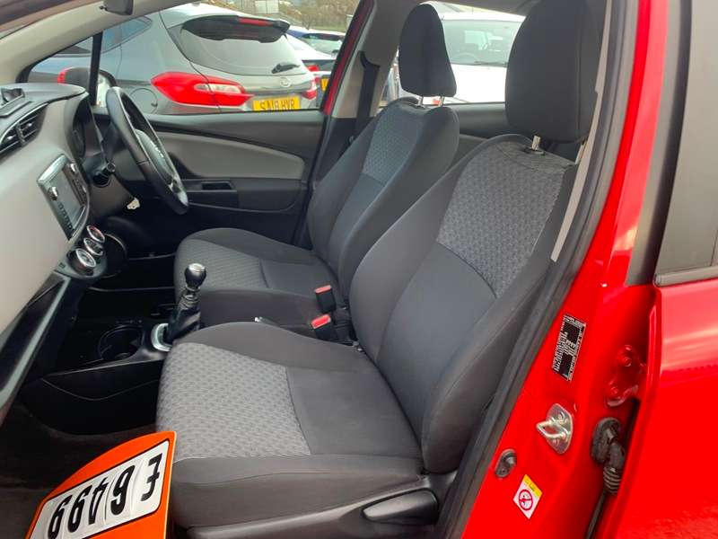 2015 TOYOTA YARIS 2015 TOYOTA YARIS