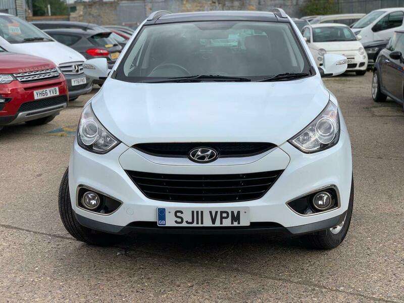 A 2011 HYUNDAI IX35 1.7 CRDi Premium Euro 5 (s/s) 5dr A 2011 HYUNDAI IX35 1.7 CRDi Premium Euro 5 (s/s) 5dr