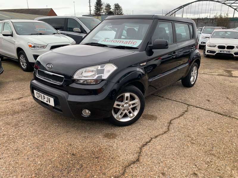 A 2011 KIA SOUL 1.6 CRDi 2 Auto Euro 4 5dr A 2011 KIA SOUL 1.6 CRDi 2 Auto Euro 4 5dr
