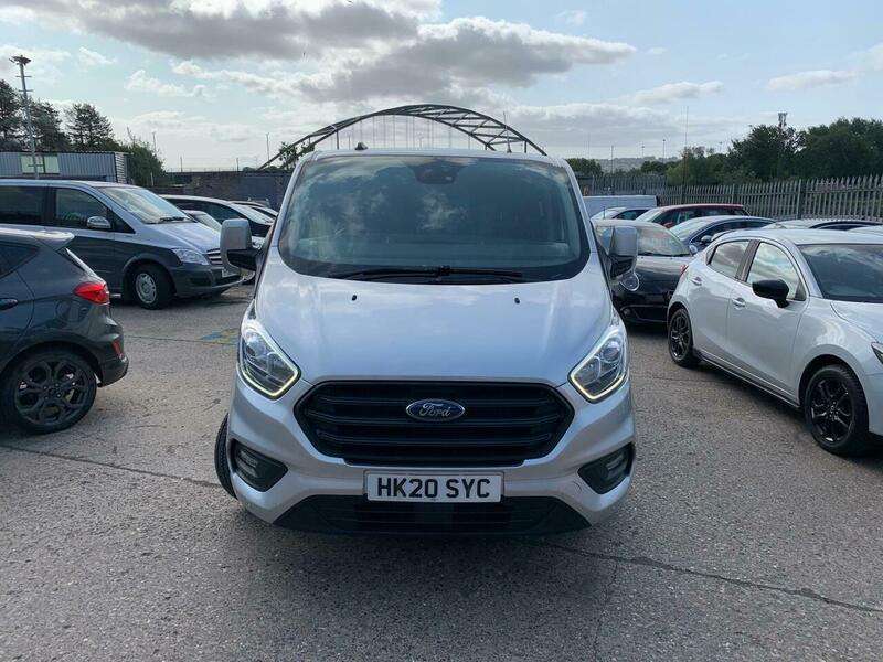 A 2020 FORD TRANSIT CUSTOM 2.0 300 EcoBlue Trend Crew Van L2 H1 Euro 6 5dr (6 Seat) A 2020 FORD TRANSIT CUSTOM 2.0 300 EcoBlue Trend Crew Van L2 H1 Euro 6 5dr (6 Seat)